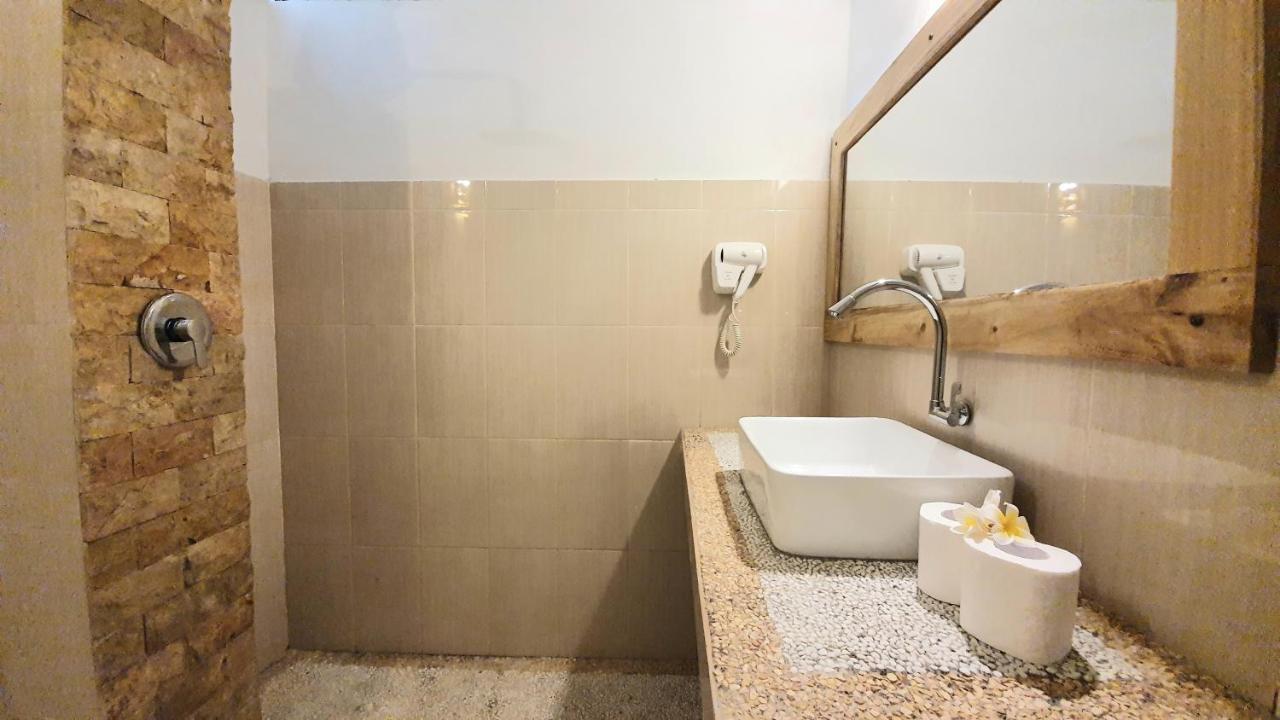 Teratai Boutique Resort Amed Esterno foto