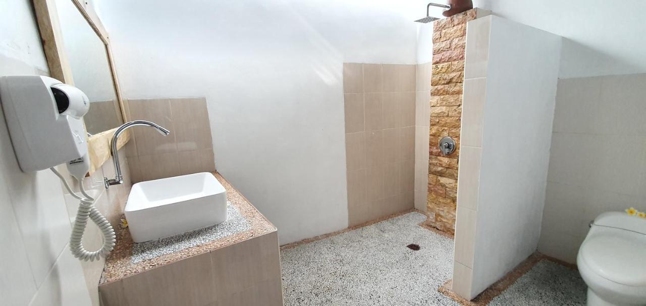 Teratai Boutique Resort Amed Esterno foto