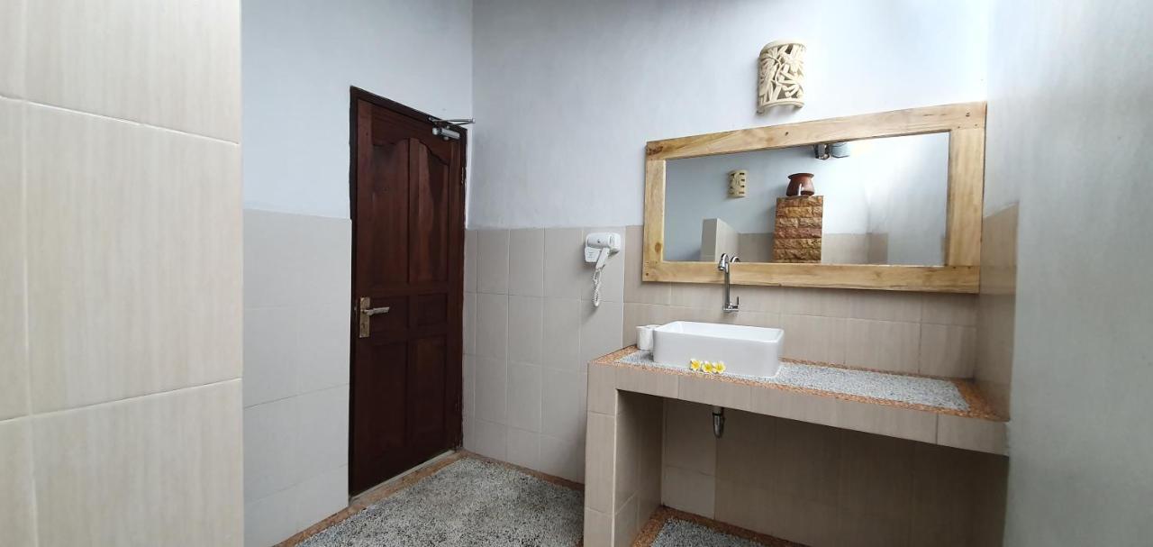 Teratai Boutique Resort Amed Esterno foto